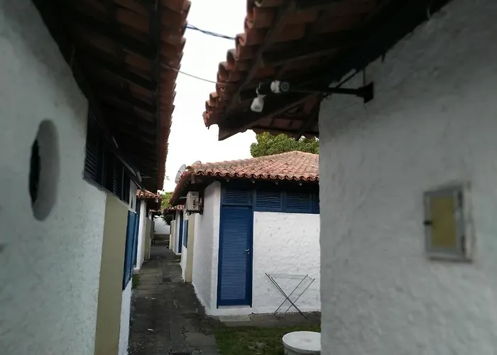 Aluguel de Flats condomínio Bangalô em Cabo Frio - BLOCO 15 APT 103